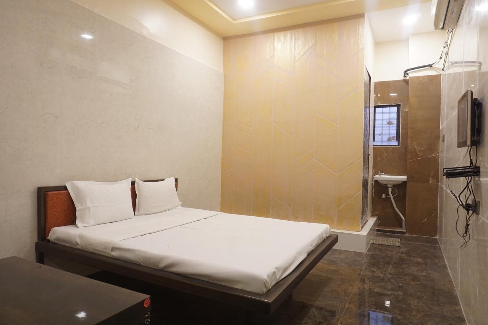 Yashraj Resorts Somatane 外观 照片