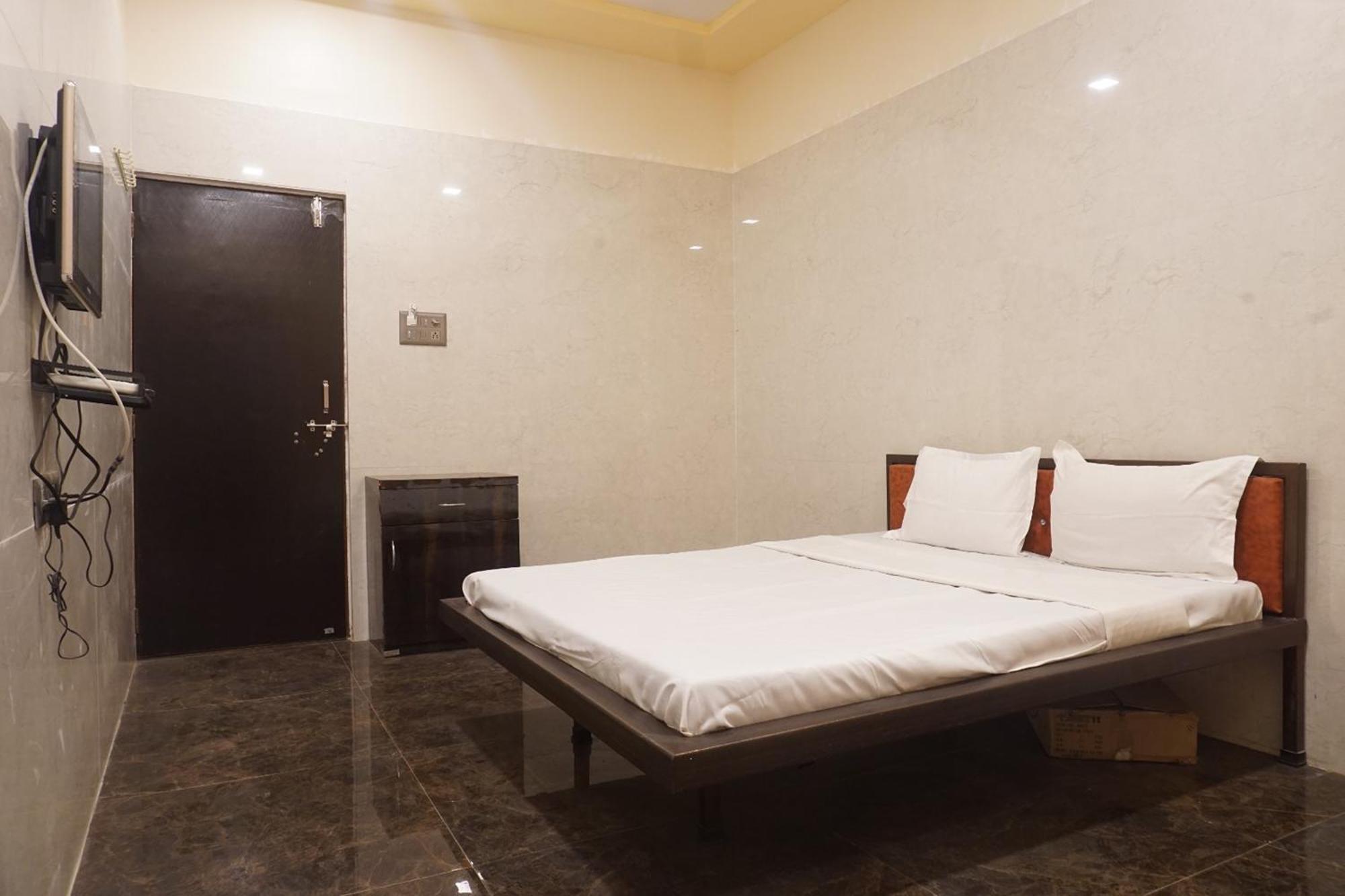 Yashraj Resorts Somatane 外观 照片