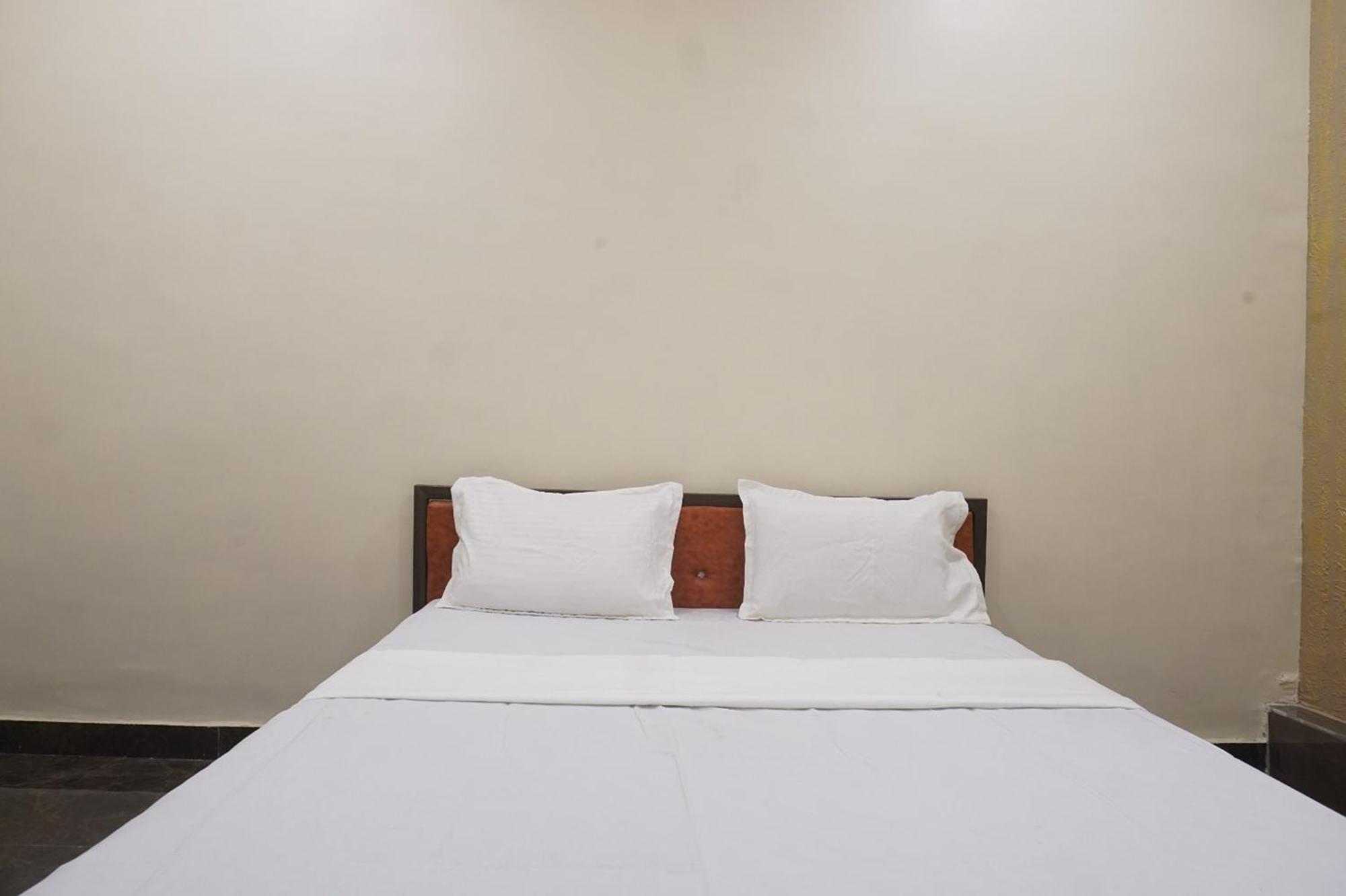 Yashraj Resorts Somatane 外观 照片